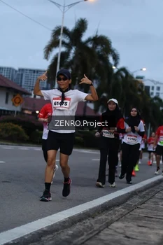 Runner Photo 1790901