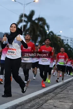 Runner Photo 1790923