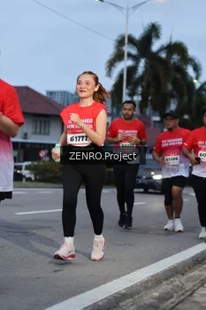 Runner Photo 1790979