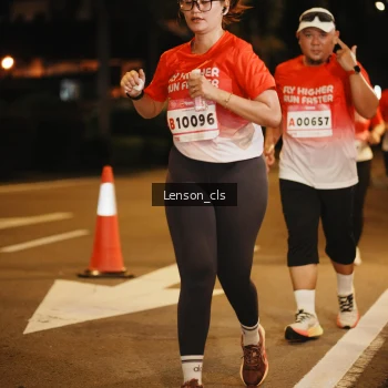 Runner Photo 1791342