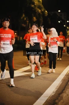 Runner Photo 1791674