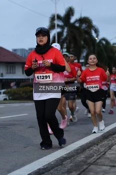 Runner Photo 1791700