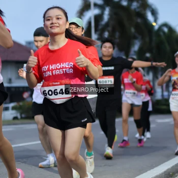 Runner Photo 1791708