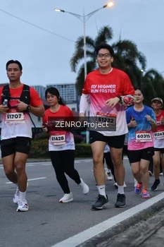 Runner Photo 1791813