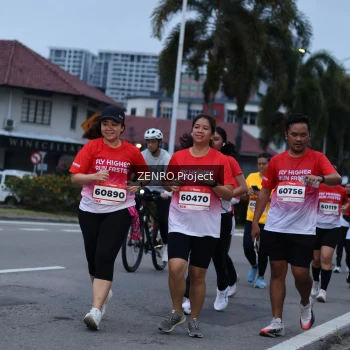 Runner Photo 1792183