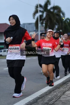 Runner Photo 1792768