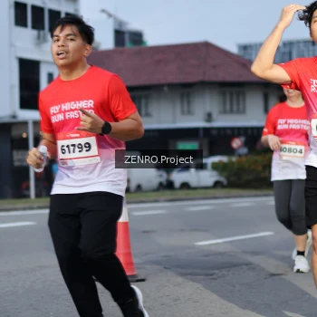 Runner Photo 1793680