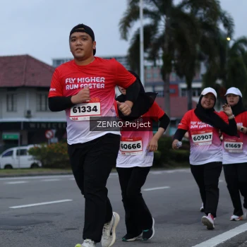 Runner Photo 1793964