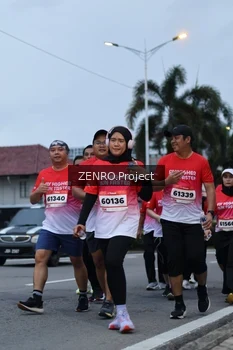 Runner Photo 1794114