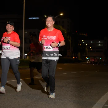 Runner Photo 1794199