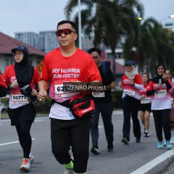 Runner Photo 1794326