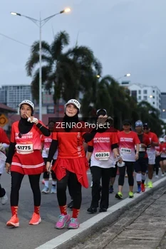 Runner Photo 1794411