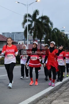 Runner Photo 1794419