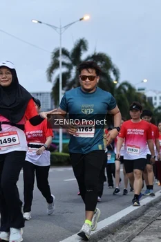 Runner Photo 1794531