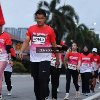 Runner Photo 1794573
