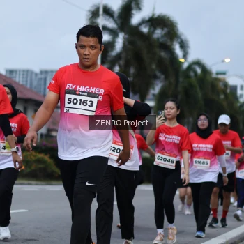 Runner Photo 1794585