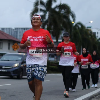 Runner Photo 1794756