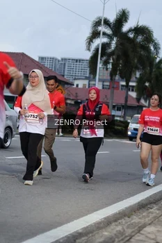 Runner Photo 1795103