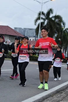 Runner Photo 1795240