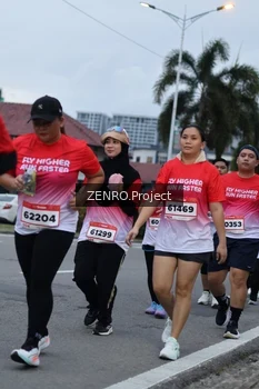 Runner Photo 1795286