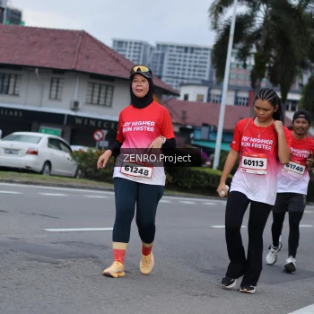 Runner Photo 1795347