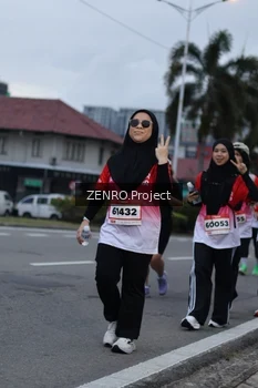 Runner Photo 1795376