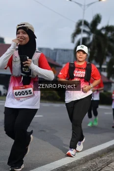 Runner Photo 1795386
