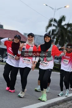 Runner Photo 1795434
