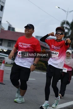 Runner Photo 1795447