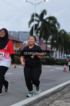 Runner Photo 1795488