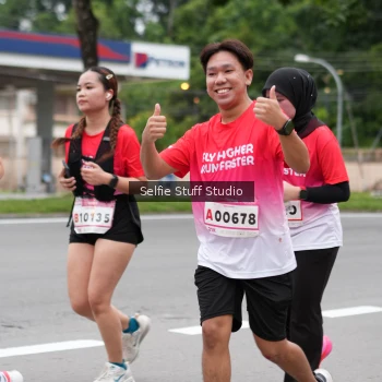 Runner Photo 1795495