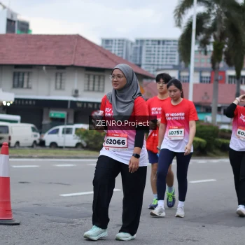 Runner Photo 1795872