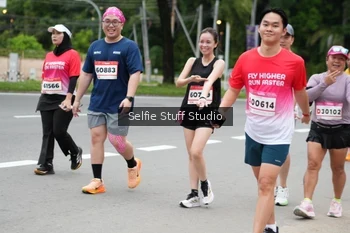 Runner Photo 1795971