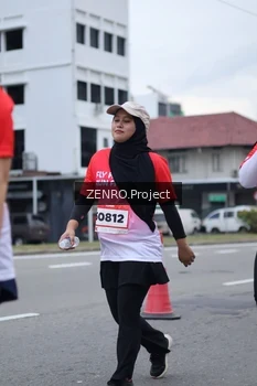 Runner Photo 1796053