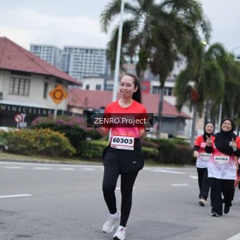 Runner Photo 1796143