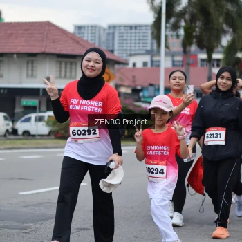 Runner Photo 1796169