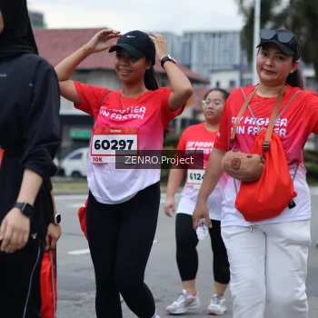 Runner Photo 1796203