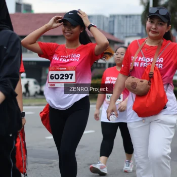 Runner Photo 1796204