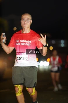 Runner Photo 1796324