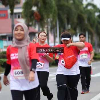 Runner Photo 1796604
