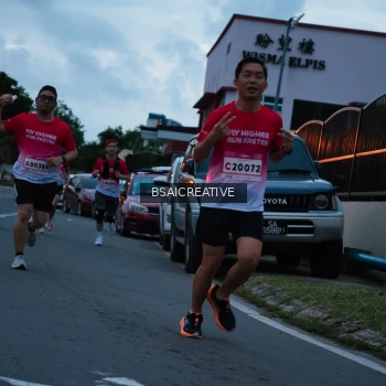 Runner Photo 1797135