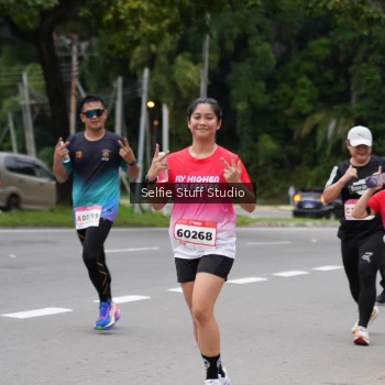 Runner Photo 1797140