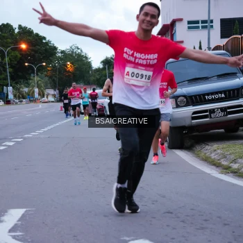 Runner Photo 1797331