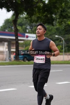 Runner Photo 1797716