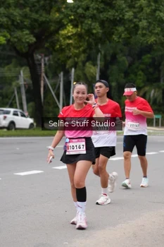 Runner Photo 1797834