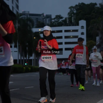 Runner Photo 1798111