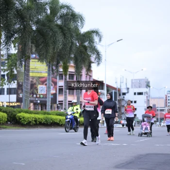 Runner Photo 1798275