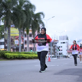 Runner Photo 1798442