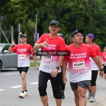Runner Photo 1798585