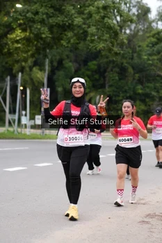 Runner Photo 1799129